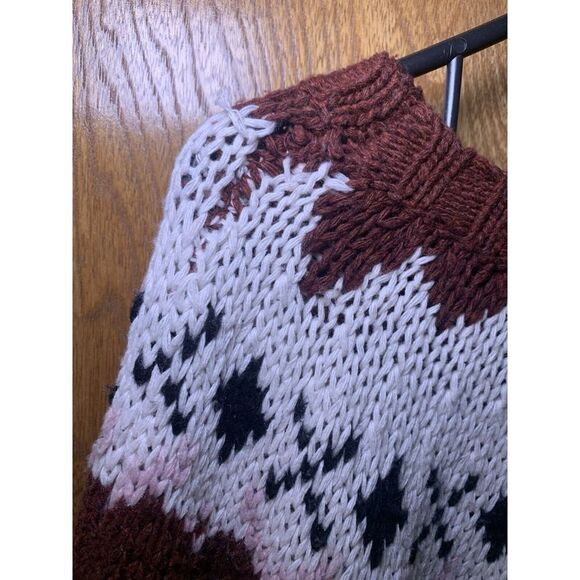 Glamorous Maroon Cable Knit Fringe Sweater Geometric Designs Size M Wool Blend - Picture 6 of 8